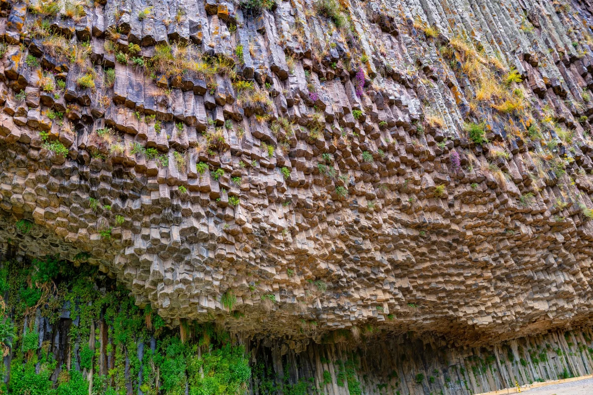 Симфония камней